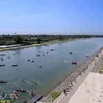 Ciudad De Szálloda Castelldefels