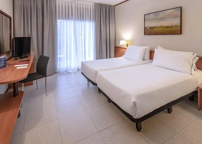 Ciudad De 3* Castelldefels