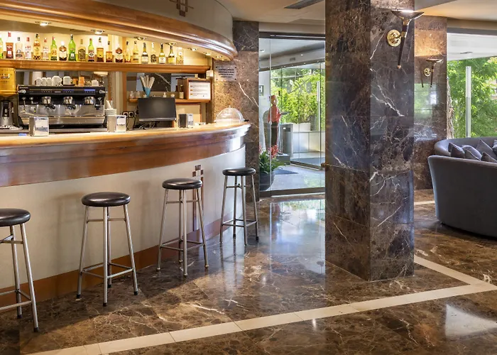 Hotel Ciudad De 3*