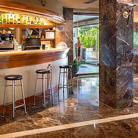 Ciudad De Hotel