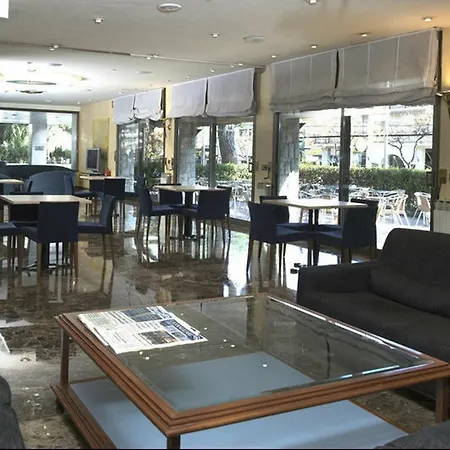 Ciudad De 3*