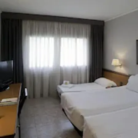 Ciudad De Otel 3*