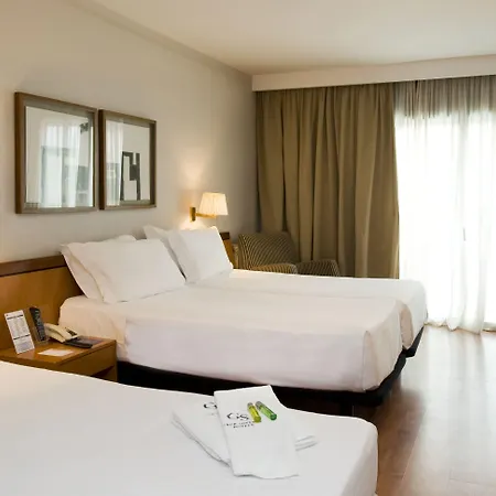 Otel Ciudad De 3*