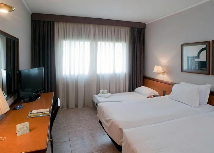 Ciudad De 3* Castelldefels