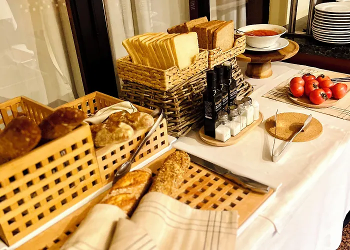 Otel Ciudad De 3*