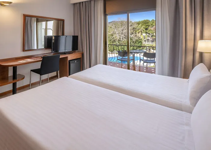 Otel Ciudad De 3*