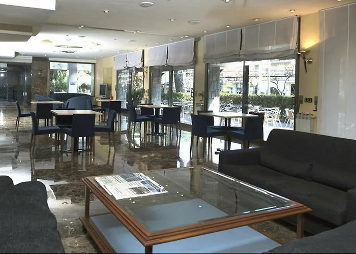 Ciudad De 3*